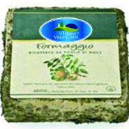 FORMAGGIO RICOPERTO DA FOGLIE DI NOCE
